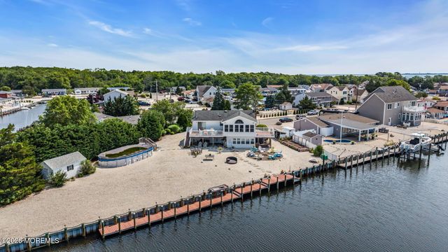 115 Hatteras Road, Barnegat, NJ 08005