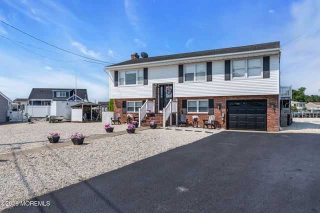 115 Hatteras Road, Barnegat, NJ 08005