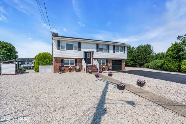 115 Hatteras Road, Barnegat, NJ 08005