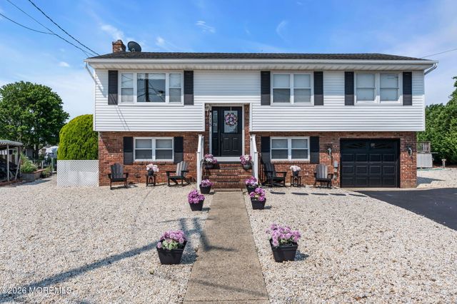 115 Hatteras Road, Barnegat, NJ 08005