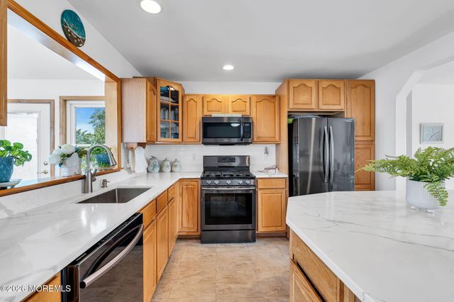 115 Hatteras Road, Barnegat, NJ 08005