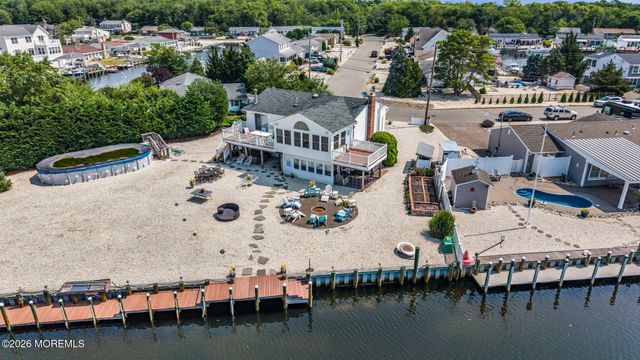 115 Hatteras Road, Barnegat, NJ 08005