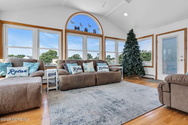115 Hatteras Road, Barnegat, NJ 08005