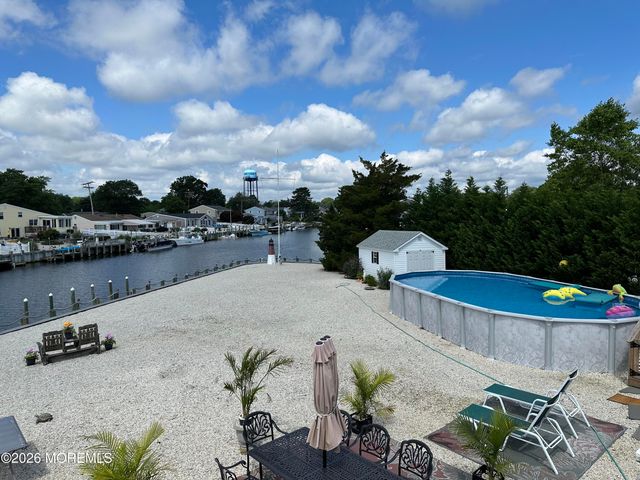 115 Hatteras Road, Barnegat, NJ 08005