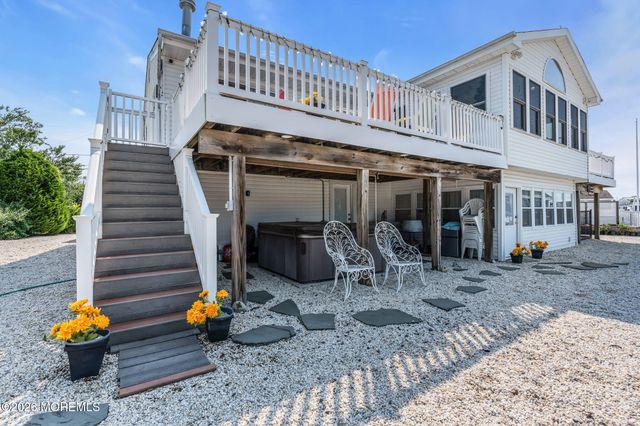 115 Hatteras Road, Barnegat, NJ 08005