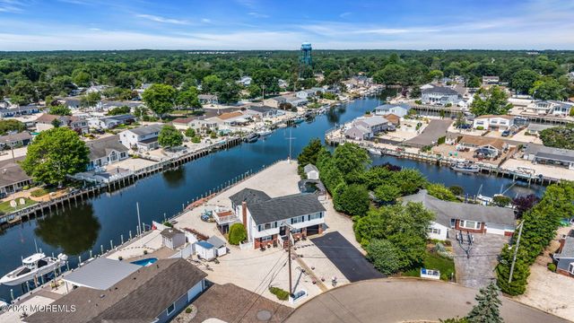 115 Hatteras Road, Barnegat, NJ 08005