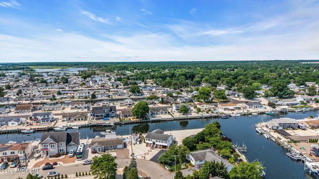 115 Hatteras Road, Barnegat, NJ 08005