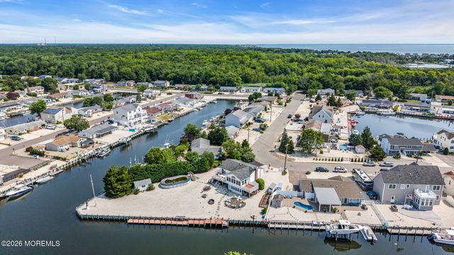 115 Hatteras Road, Barnegat, NJ 08005