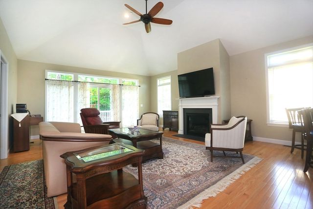 51 Front Nine Drive, Haverhill, MA 01832