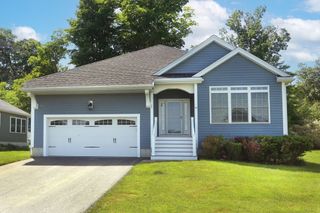 51 Front Nine Drive, Haverhill, MA 01832