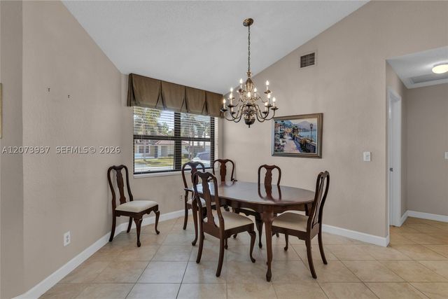 2140 SW 97th Ln, Davie, FL 33324