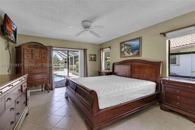 2140 SW 97th Ln, Davie, FL 33324