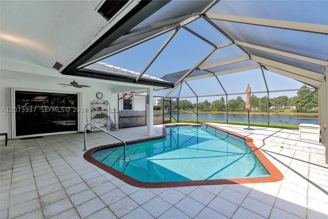 2140 SW 97th Ln, Davie, FL 33324