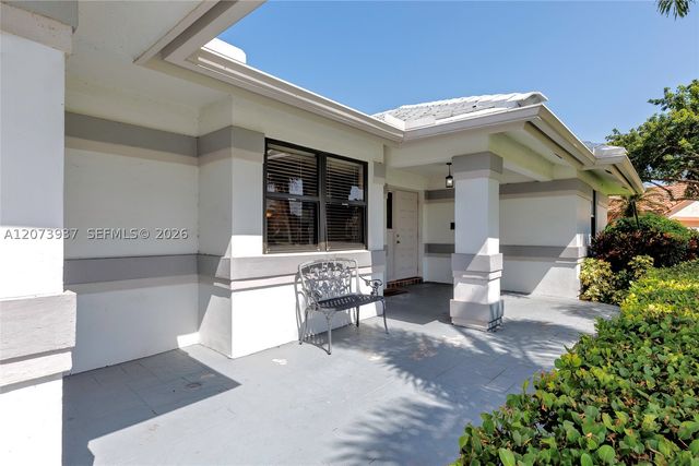 2140 SW 97th Ln, Davie, FL 33324