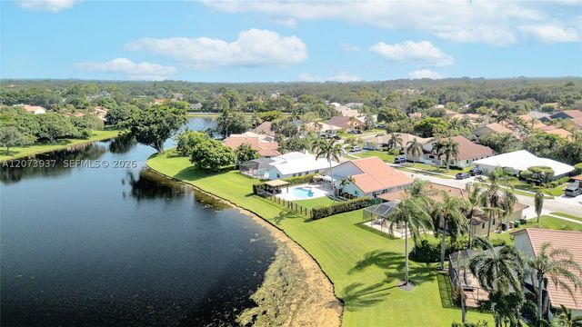 2140 SW 97th Ln, Davie, FL 33324