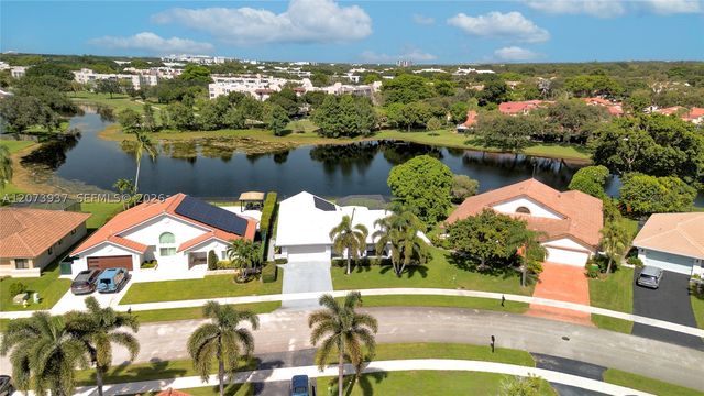 2140 SW 97th Ln, Davie, FL 33324