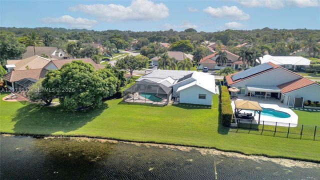 2140 SW 97th Ln, Davie, FL 33324