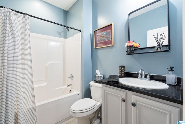 160 LAKE CHELSEA DRIVE, Chelsea, AL 35043