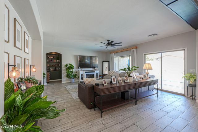 1748 E WALTER Drive, Casa Grande, AZ 85122