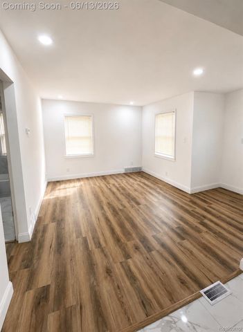 12740 August Street, Detroit, MI 48205