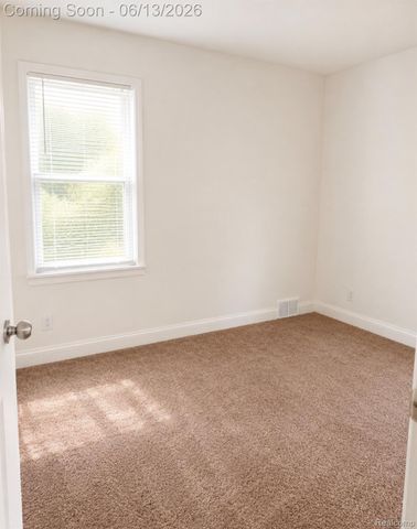 12740 August Street, Detroit, MI 48205