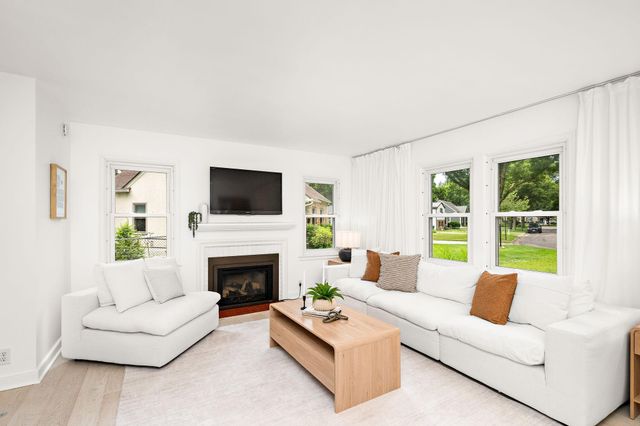 3987 Colorado Avenue S, Saint Louis Park, MN 55416