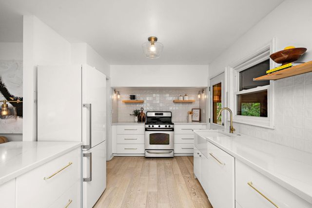 3987 Colorado Avenue S, Saint Louis Park, MN 55416