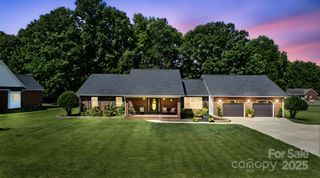 138 Seven Springs Loop, Statesville, NC 28625