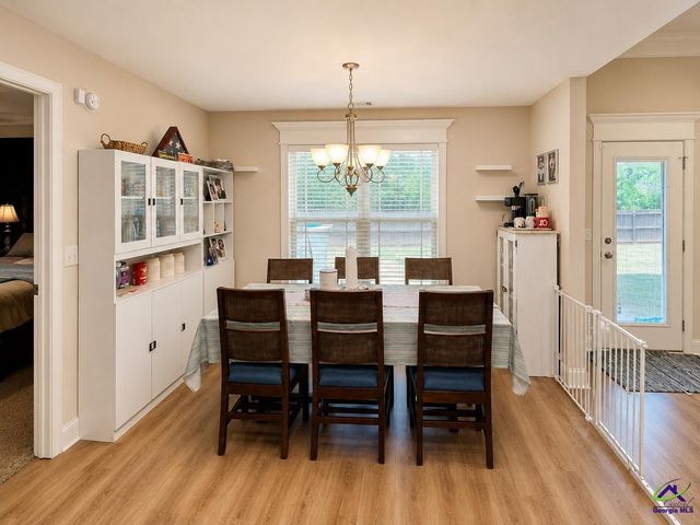 100 McEwen Court, Perry, GA 31069
