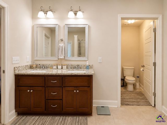 100 McEwen Court, Perry, GA 31069