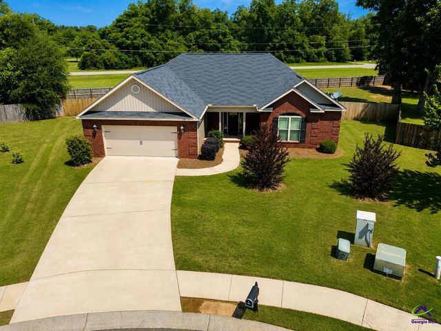 100 McEwen Court, Perry, GA 31069
