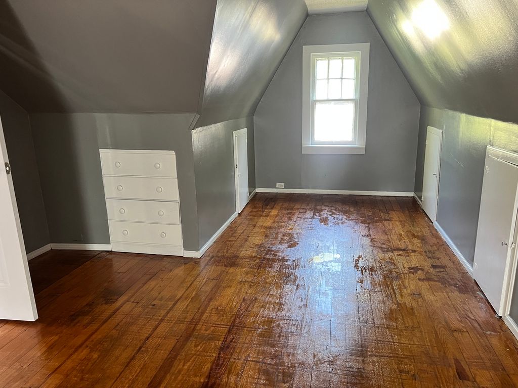 Image 19 of property listing at 605 S 24th Street, Mt Vernon, IL 62864
