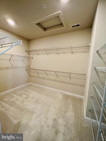 246 HICKORY HOLLOW CT, Cockeysville, MD 21030