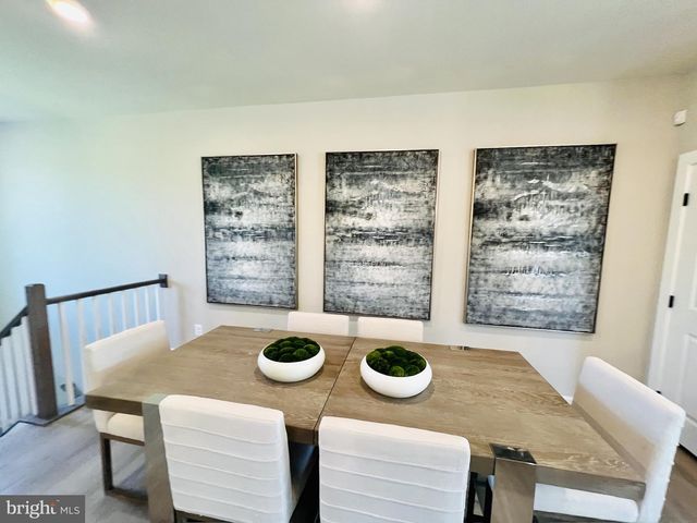 246 HICKORY HOLLOW CT, Cockeysville, MD 21030