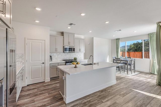 2520 Pasture Street, Gilroy, CA 95020