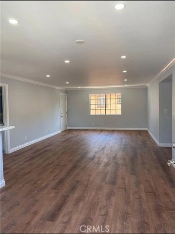 21217 De La Guerra C, Woodland Hills (los Angeles), CA 91316