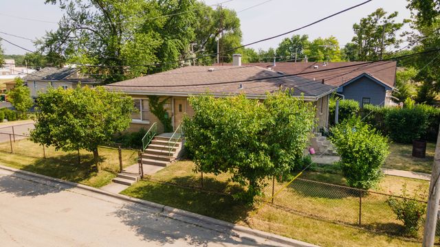 715 Water Street, Joliet, IL 60436