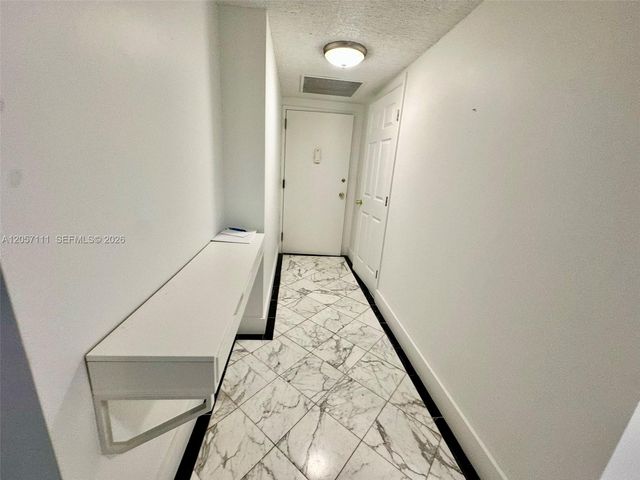 800 NE 195th Street 314, Miami, FL 33179