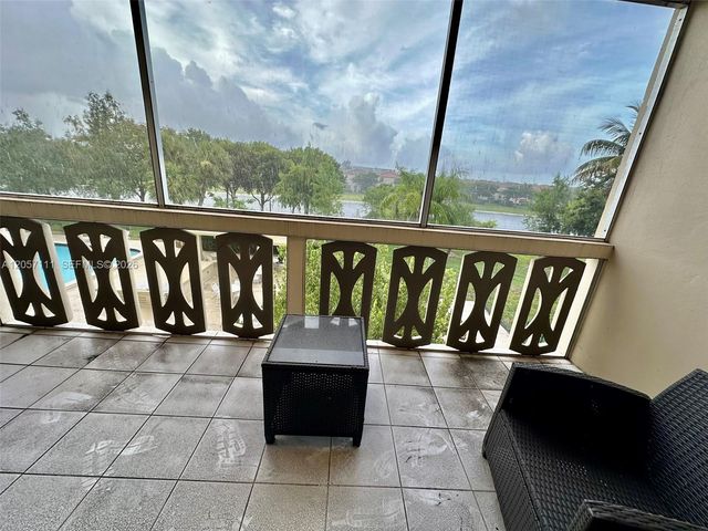 800 NE 195th Street 314, Miami, FL 33179
