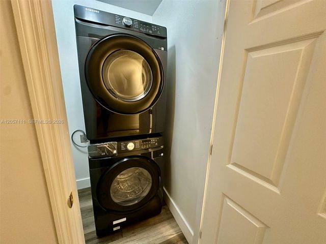 800 NE 195th Street 314, Miami, FL 33179