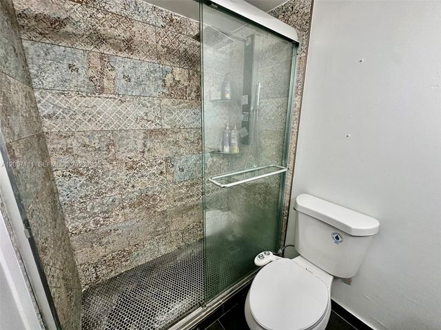 800 NE 195th Street 314, Miami, FL 33179
