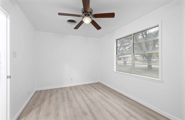 1115 Phillips Drive, Brownwood, TX 76801