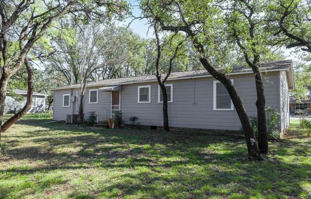 1115 Phillips Drive, Brownwood, TX 76801