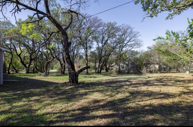 1115 Phillips Drive, Brownwood, TX 76801
