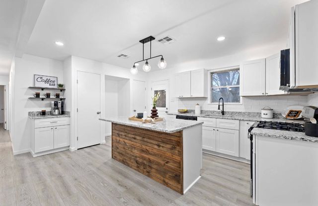 1115 Phillips Drive, Brownwood, TX 76801