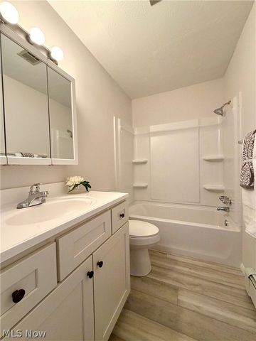 31622 N Marginal Drive B-105, Willowick, OH 44095