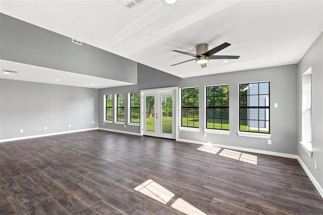 1016 Ann St Street, Westlake, LA 70669