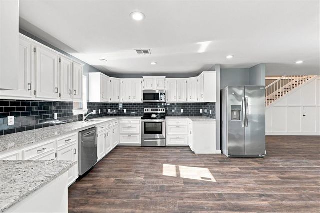 1016 Ann St Street, Westlake, LA 70669