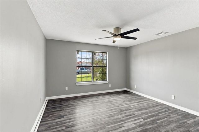 1016 Ann St Street, Westlake, LA 70669