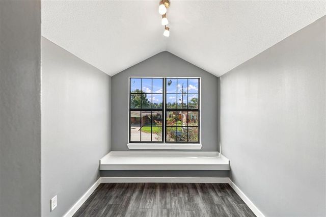 1016 Ann St Street, Westlake, LA 70669